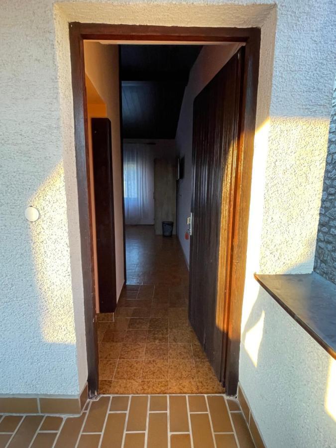 Apartment Ado Selce Exteriér fotografie